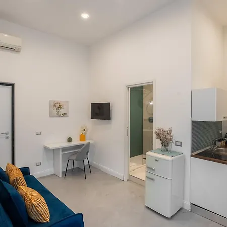 شقة B1flat Mergellina - *
