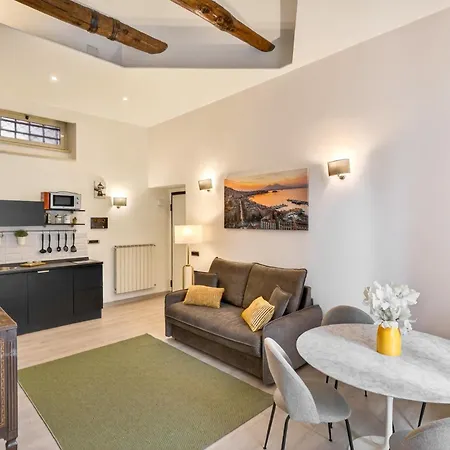 B1flat Mergellina - Daire *