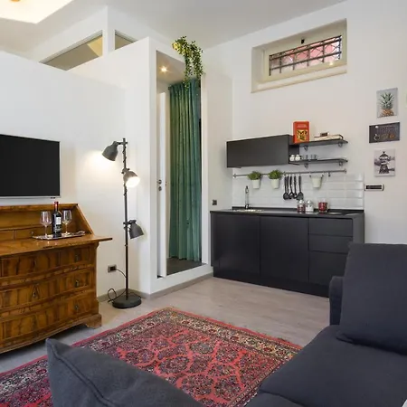 B1flat Mergellina - דירה *